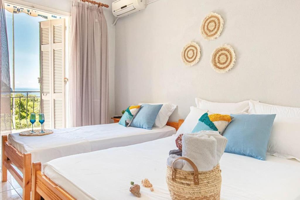 Blue Maraci 2 - Sea View, Kitchen, Beach Access Apartment Himare Luaran gambar