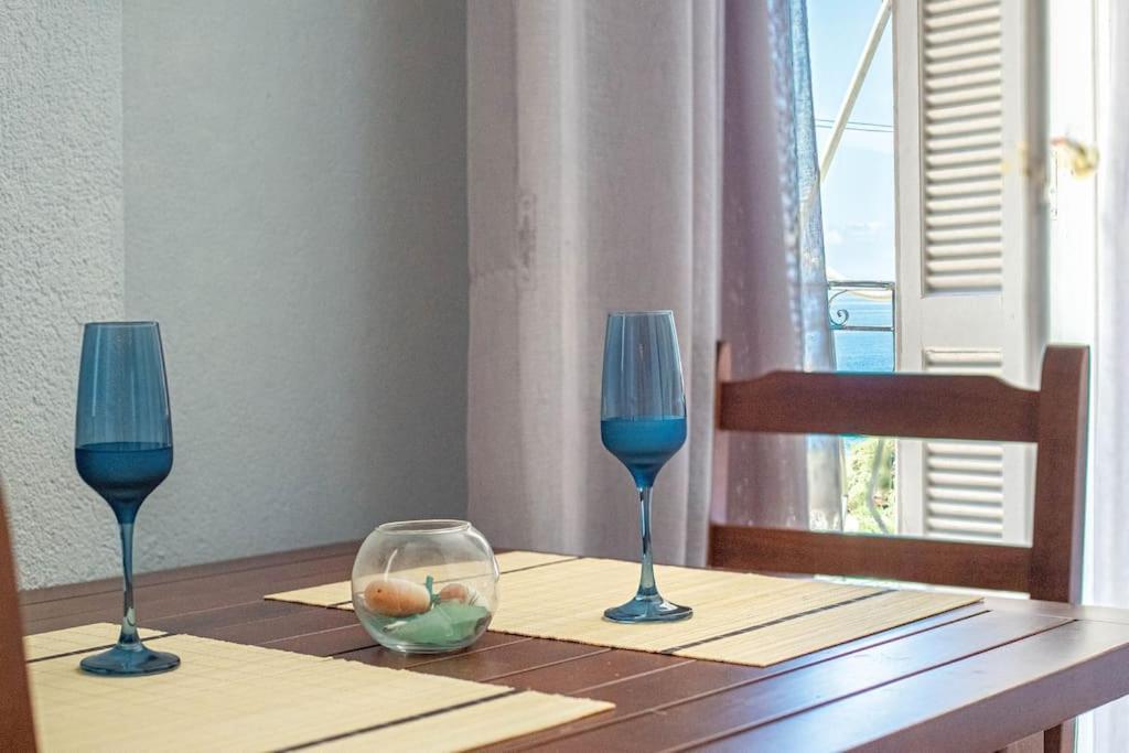 Blue Maraci 2 - Sea View, Kitchen, Beach Access Apartment Himare Luaran gambar