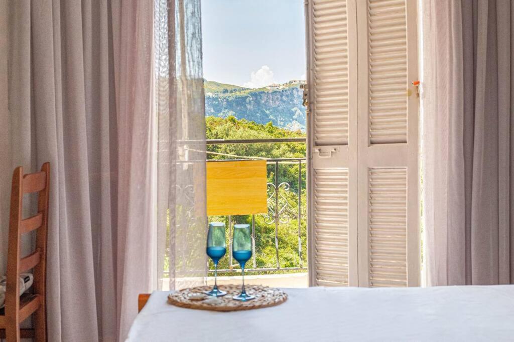 Blue Maraci 2 - Sea View, Kitchen, Beach Access Apartment Himare Luaran gambar